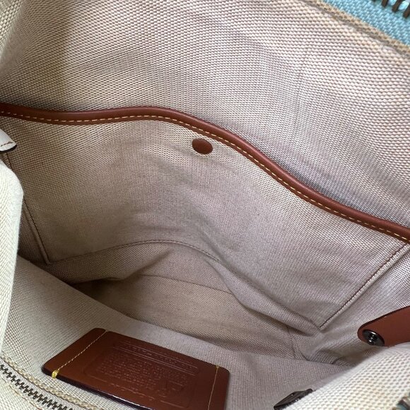 Coach Duffle 20 Colorblock Pebbled Leather Bucket Bag Blue Cream Crossbody 29260 - Picture 11 of 12